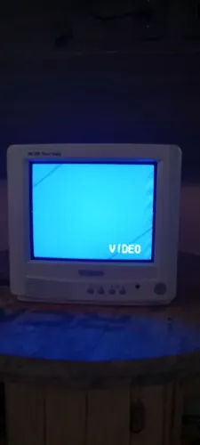 Tv Semp 10 polegadas AV