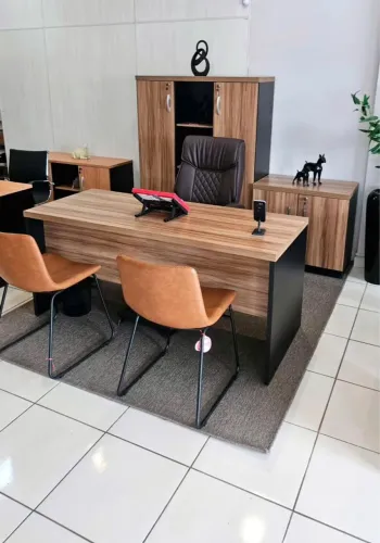 Mesa 1.50x0.70 40MM- MÓVEIS PARA ESCRITÓRIO 