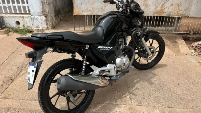 fan 160 vendo moto está nova