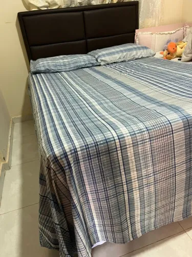 Cama Box Casal em perfeito estado com cabeceira