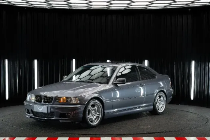 BMW 323i Coupé M Sport