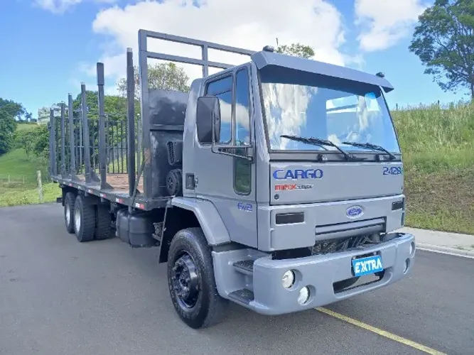 FORD CARGO 2428 TRUCK 6X2 MANUAL