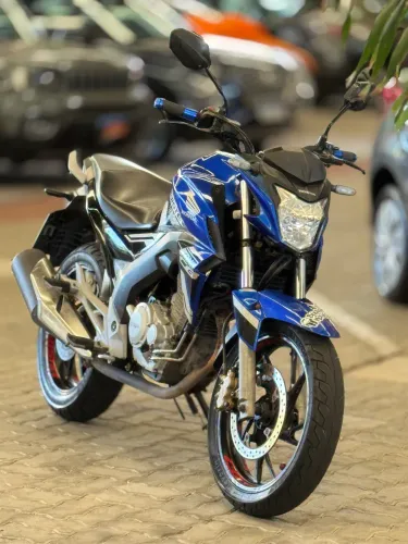 Honda CB250 Twister 2021/2021 com 17mil km rodados 