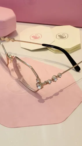 Óculos Swarovski