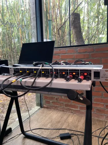 Pré de fone HA8000 - somente usado em estúdio 