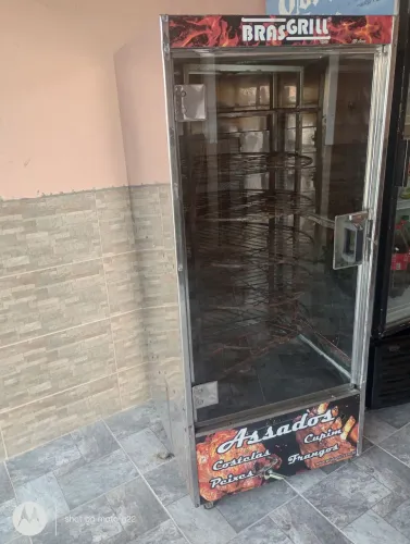 Máquina de assar carnes, usado em ótimo estado