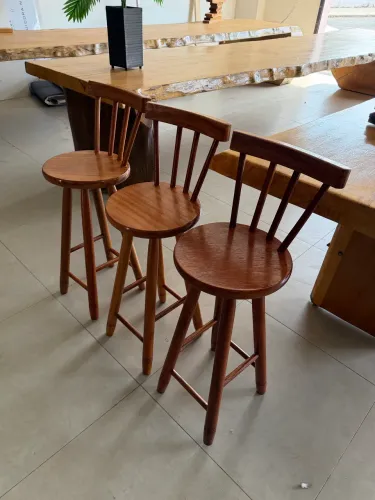 Banqueta maciça