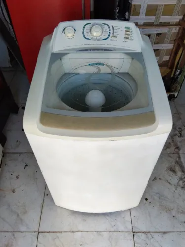 Vende-se máquina