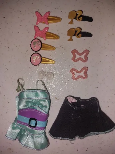 Acessórios e Roupa Boneca Barbie Utra Hair Teresa