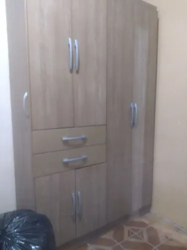 Guarda roupa Solteiro novo excelente estado impecável