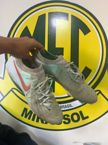 Chuteira Nike originais 