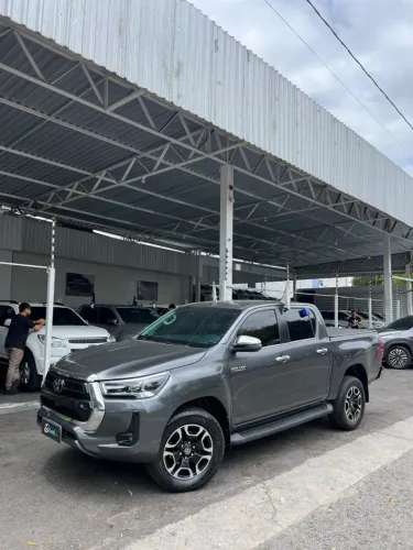 Toyota Hilux CD SRX 4X4 2.8 TDI 16V Diesel Aut. 2023