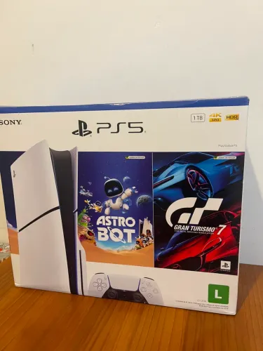 PS5 Slim com Leitor LACRADO