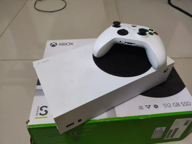 Xbox Series S 512GB + Controle Original + Caixa