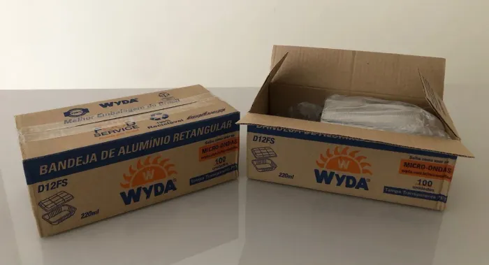 Marmitinhas de Alumínio Retangular com tampa Transparente - 220 ml Wyda