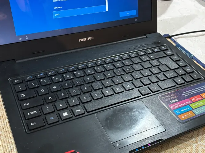 Notebook Positivo Premium S3040 | Intel Pentium | 6GB RAM | 320GB | Tela 14?