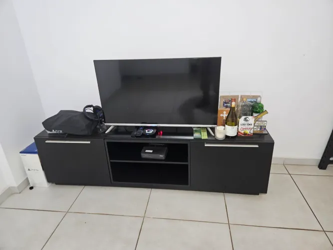 Rack preto para sala! 1,80m