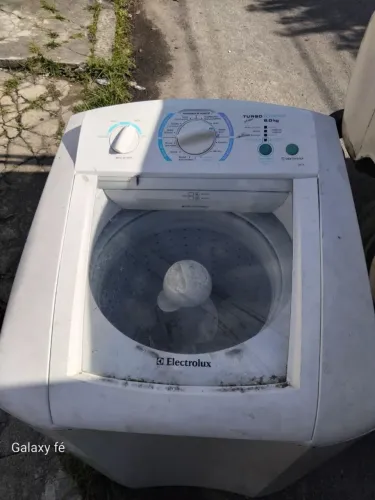 Máquina de lavar roupa 09 kls
