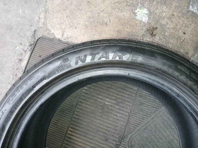 Pneu 2 2 5 45 R17