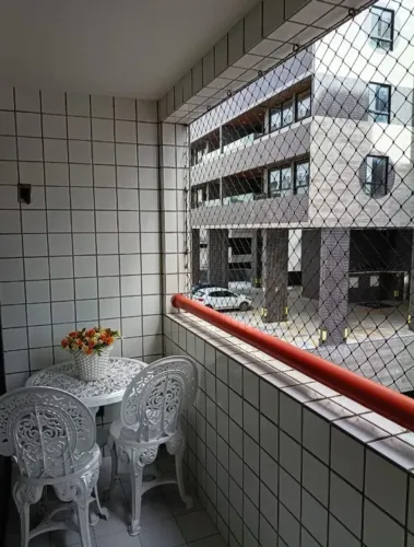 Apartamento na ponta verde, 108m2- 3 qts + Dce