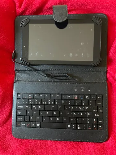 Tablet Multilaser + Case com teclado