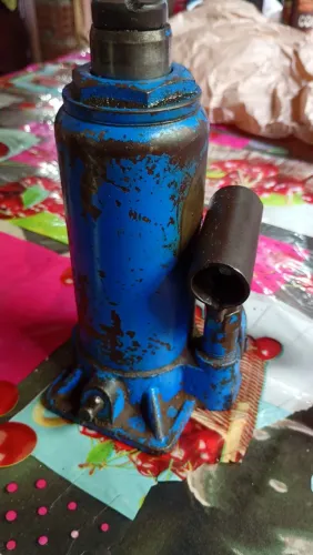 Vendo macaco 200