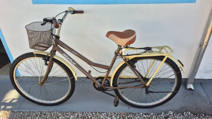 BICICLETA FEMININA COM CESTINHA ARO 26