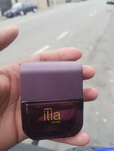 Perfume ilia