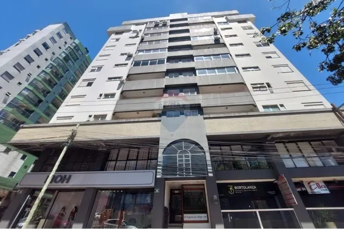 Estúdio Edifício Esquina do Colegio
