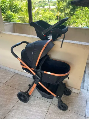 Carrinho de bebê Voyage Prestige + Bebê conforto