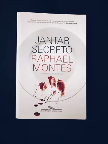 Livro O jantar secreto - Raphael Montes