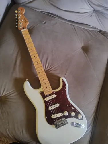 Guitarra Stratocaster Fender México 