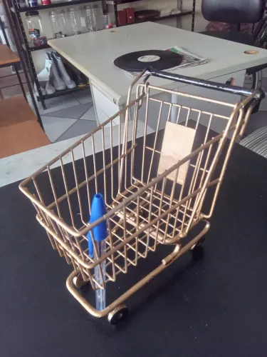 Réplica de carrinho de compras supermercados 