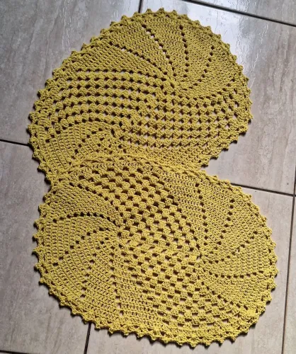 Tapete de crochê por 25,00  reais cada 