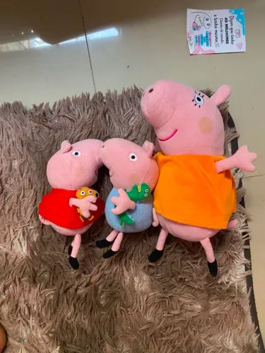 Kit Lote 3 Pelúcias Peppa Pig, George E Mamãe Pig (Com Acessórios)