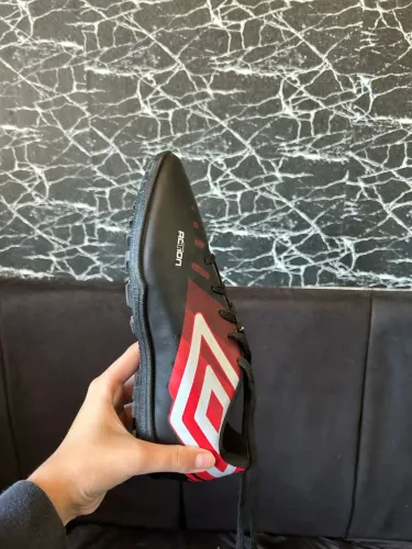 Chuteira Umbro Tamanho 38