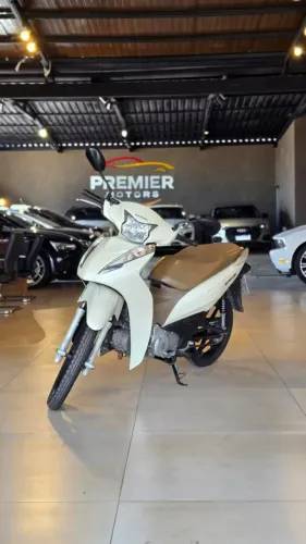 Honda Biz 125cc com IPVA 2026 pago.