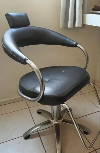 Vendo cadeira de salão 