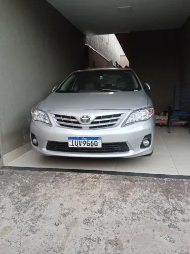 Toyota Corolla Altis 2.0 Flex 16V Aut. 2014