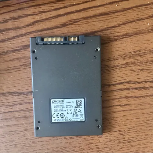Memória kingston 960GB