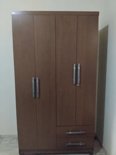 Guarda roupas seminovo
