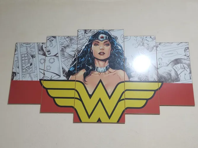 Quadro mulher maravilha 