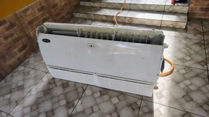 Evaporadora Carrier 30mil BTUs 
