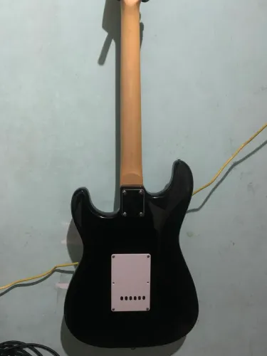 Guitarra Stratocaster Relic