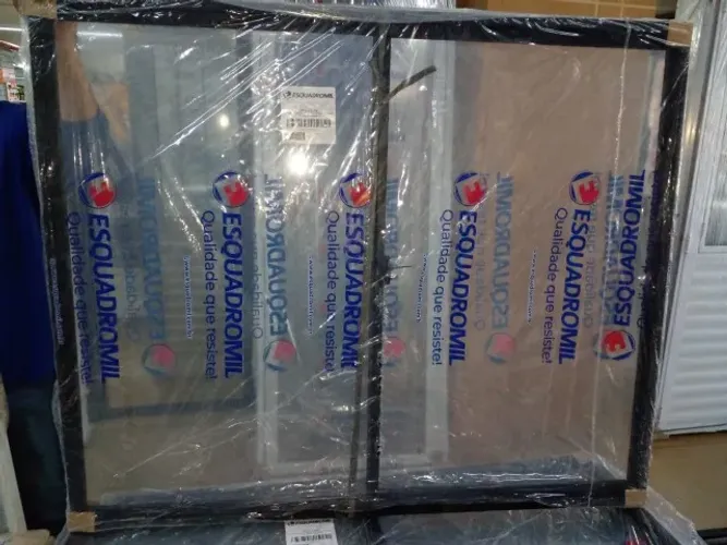 janela de aluminio preto com vidro 2 folhas 1,00x1,00 239,90 a vista
