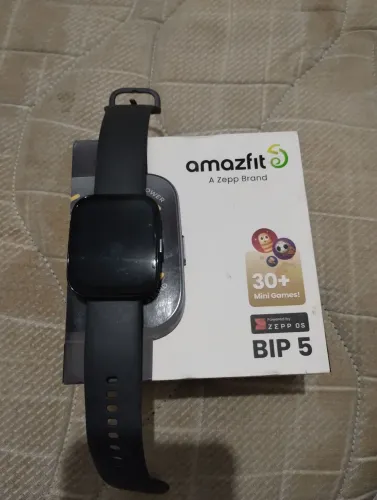 vende Smartwatch Amazfit BIP 5 usado. 