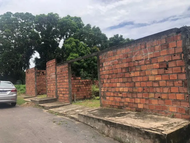 Vende-se 2 lotes no centro de Santa Rita 
