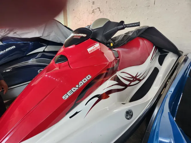 Vendo jet-ski sea doo 130 2010.