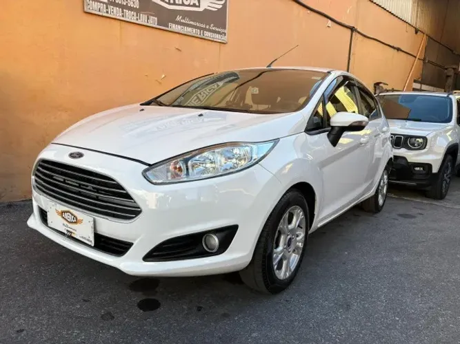 Ford Fiesta SE 1.6 8V Flex 5P 2014