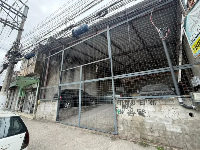 Imóvel para aluguel possui 200 metros quadrados em Barreto - Niterói - RJ